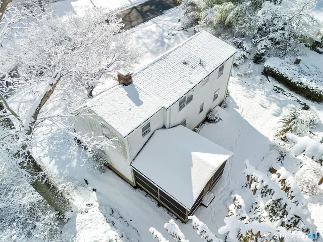 $639,900 | 415 Cascade Drive, Fairfield, CT 06825