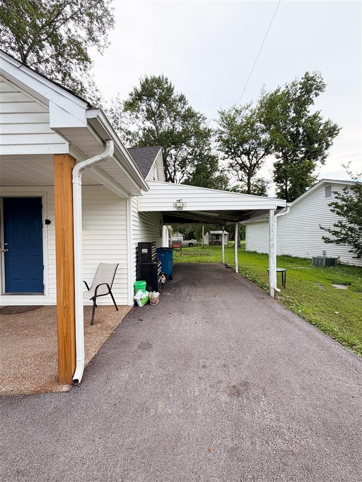 13725 Morgantown Road Bowling Green, KY 42101 - Photo 22 of 24 Gallery Image 22