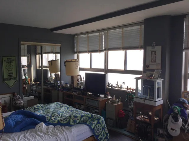 $300,000 | 8900 East Jefferson Avenue, Unit 1012 1013, Detroit, MI 48214