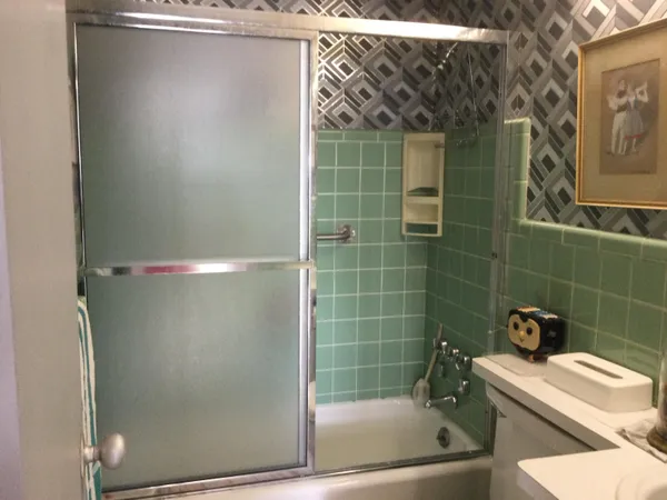 $285,000 | 8900 East Jefferson Avenue, Unit 1012 1013, Detroit, MI 48214