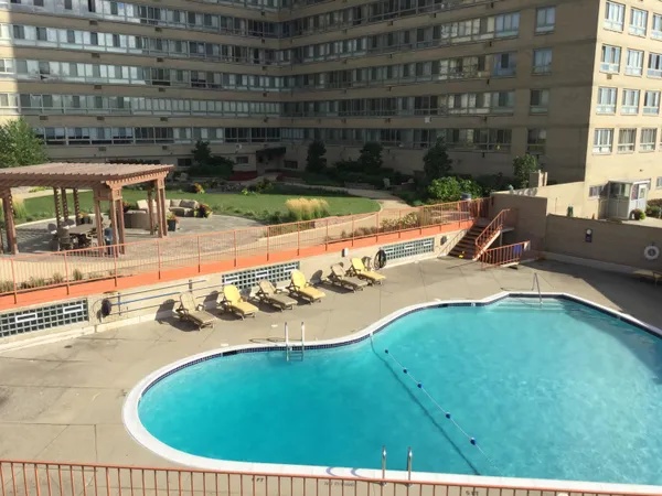 $285,000 | 8900 East Jefferson Avenue, Unit 1012 1013, Detroit, MI 48214