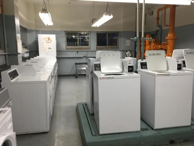 $300,000 | 8900 East Jefferson Avenue, Unit 1012 1013, Detroit, MI 48214