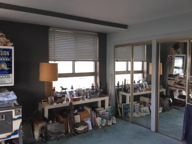 $300,000 | 8900 East Jefferson Avenue, Unit 1012 1013, Detroit, MI 48214