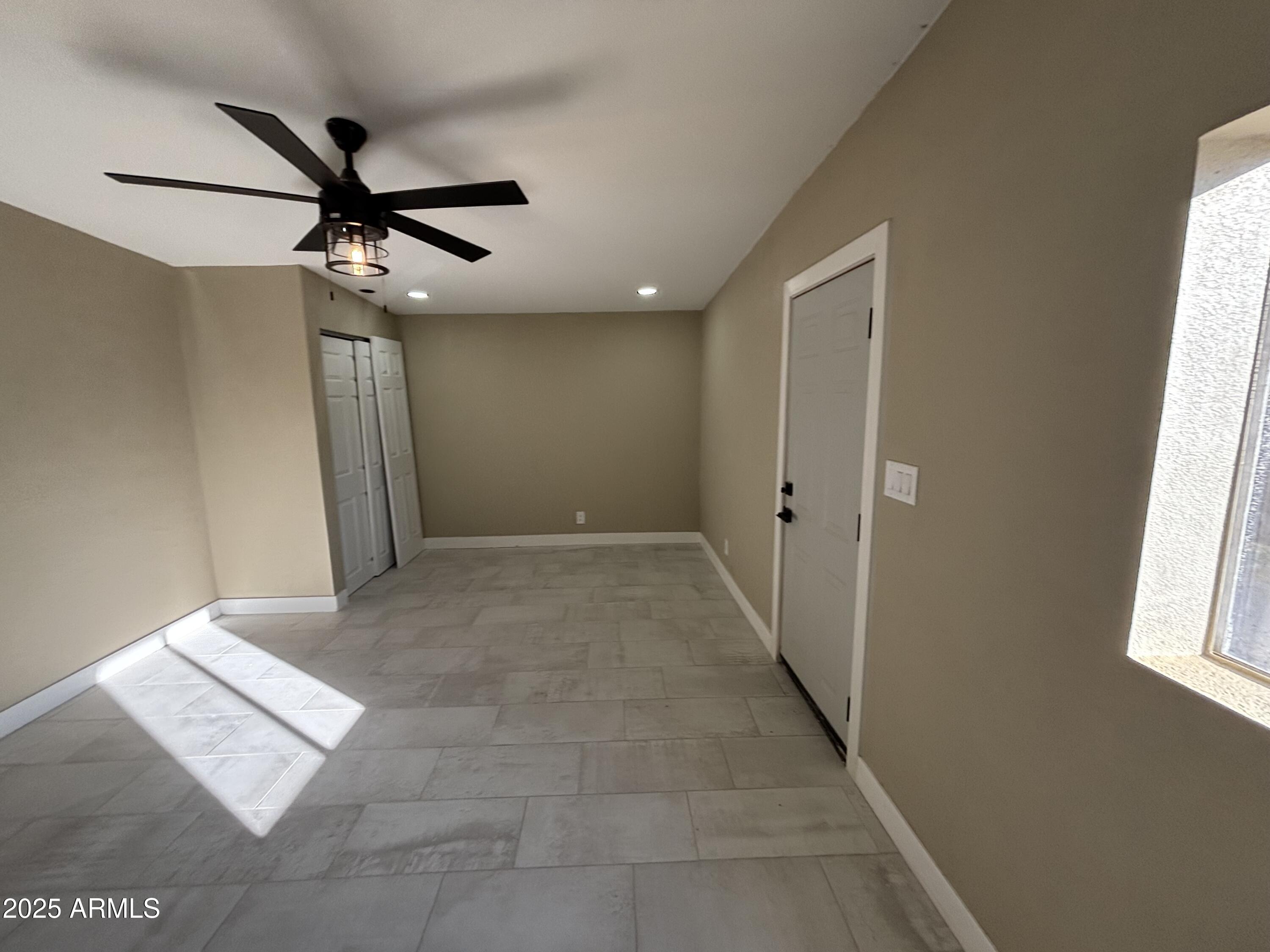 1044 East Whitton Avenue, Unit FRONT Phoenix, AZ 85014 - Photo 16 of 53 IMG_2361