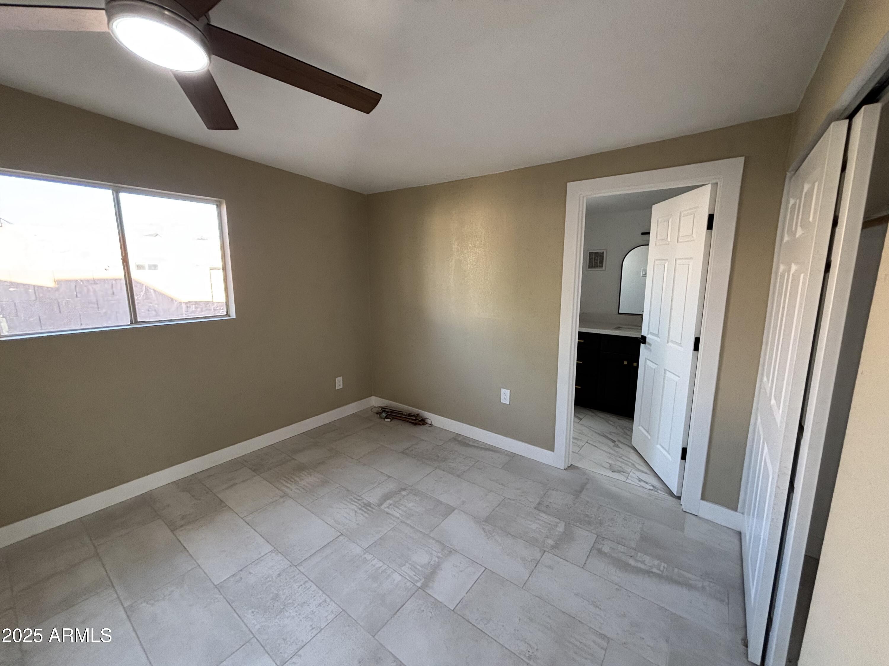 1044 East Whitton Avenue, Unit FRONT Phoenix, AZ 85014 - Photo 25 of 53 IMG_2318