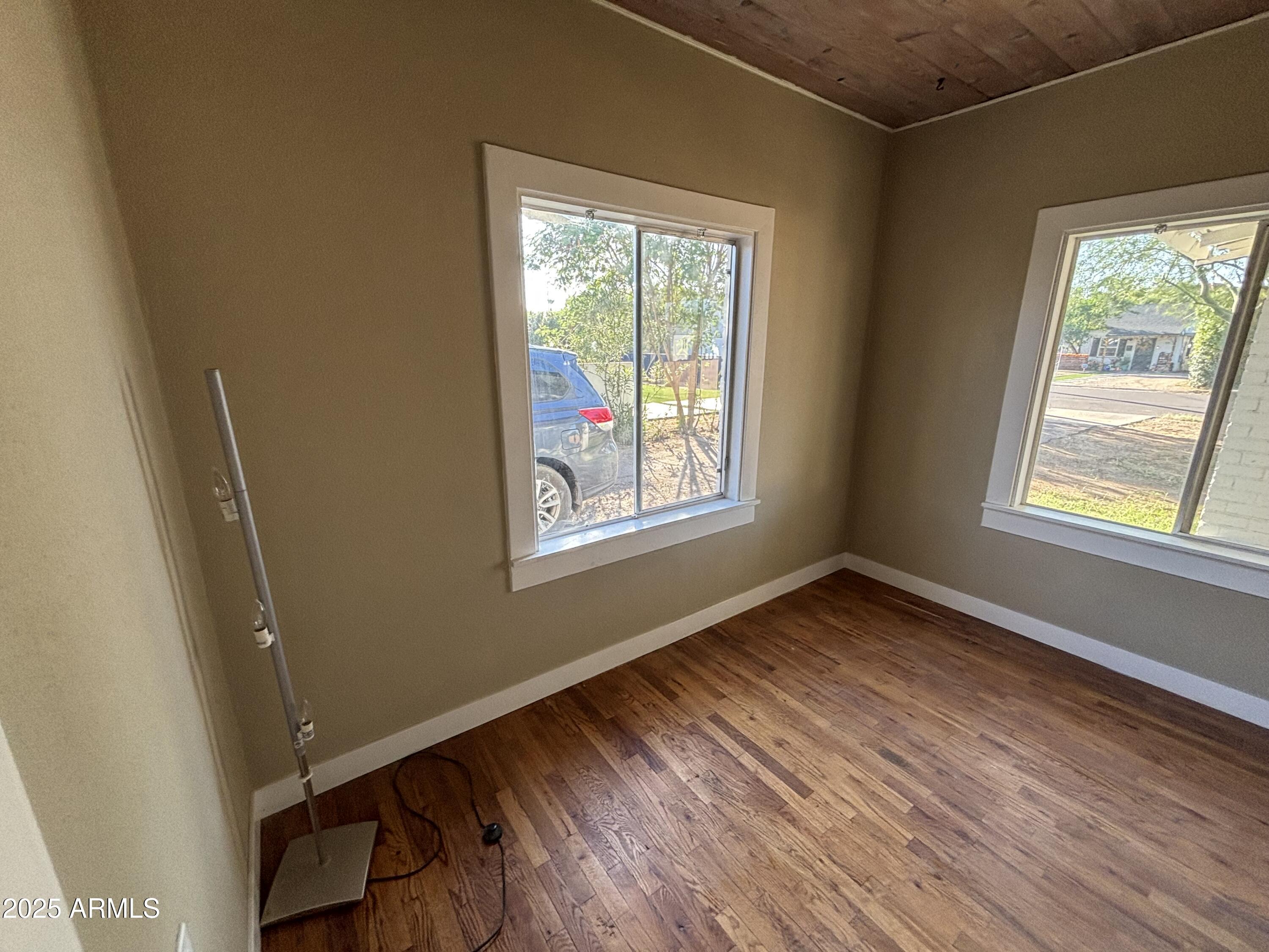 1044 East Whitton Avenue, Unit FRONT Phoenix, AZ 85014 - Photo 28 of 53 IMG_2368