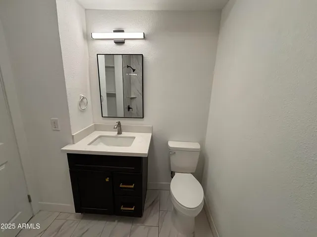 $2,850 | 1044 East Whitton Avenue, Unit FRONT, Phoenix, AZ 85014