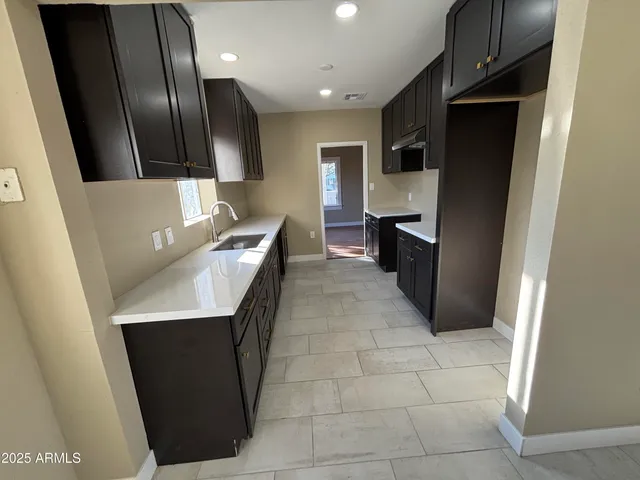 $2,850 | 1044 East Whitton Avenue, Unit FRONT, Phoenix, AZ 85014