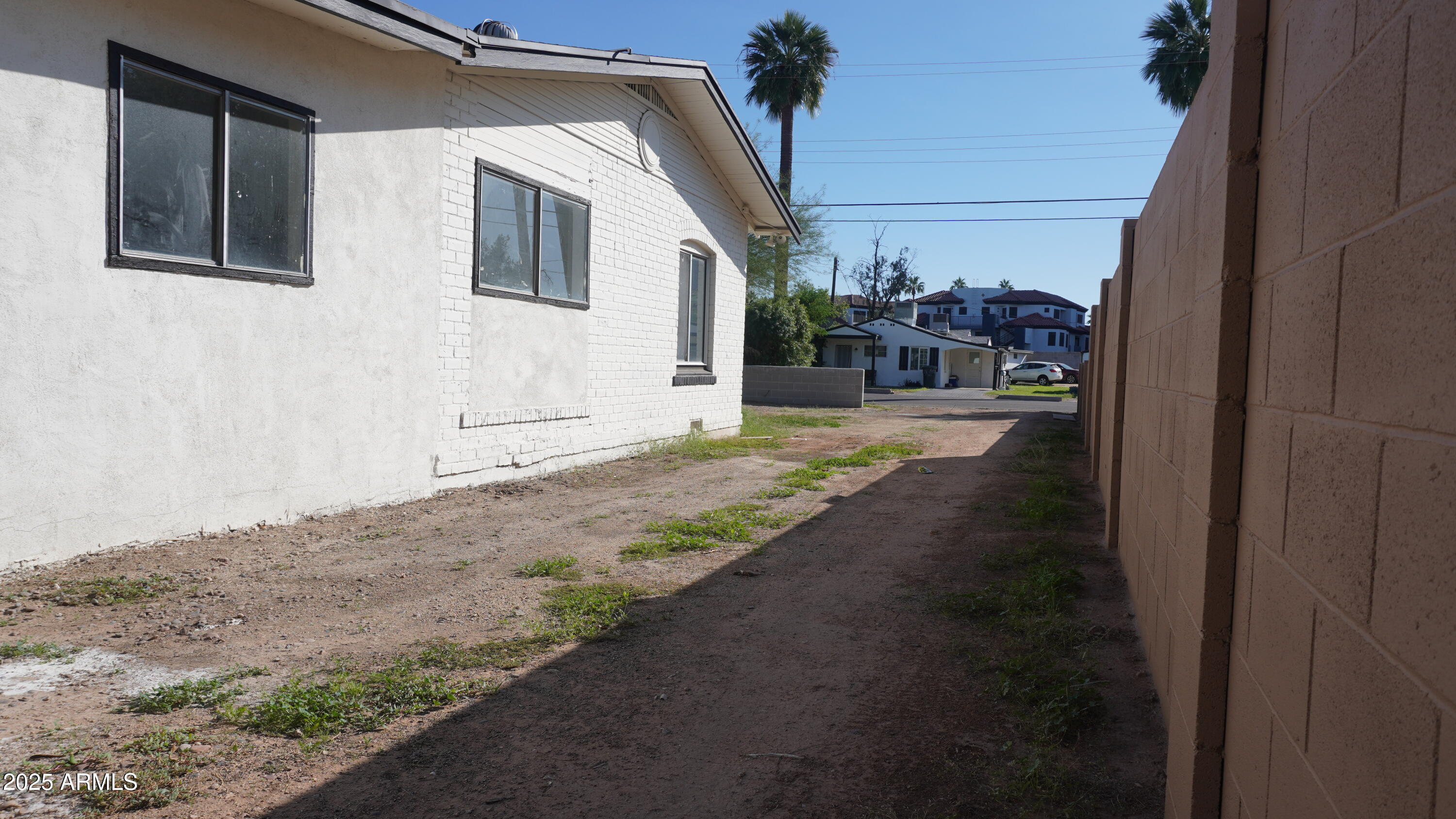 1044 East Whitton Avenue, Unit FRONT Phoenix, AZ 85014 - Photo 48 of 53 DSC09072