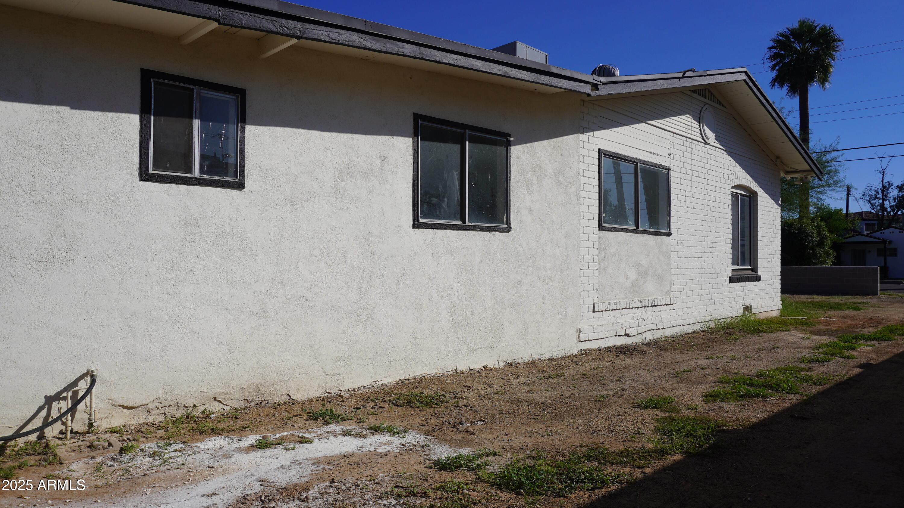 1044 East Whitton Avenue, Unit FRONT Phoenix, AZ 85014 - Photo 49 of 53 DSC09071