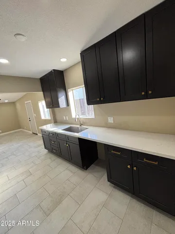 $2,850 | 1044 East Whitton Avenue, Unit FRONT, Phoenix, AZ 85014