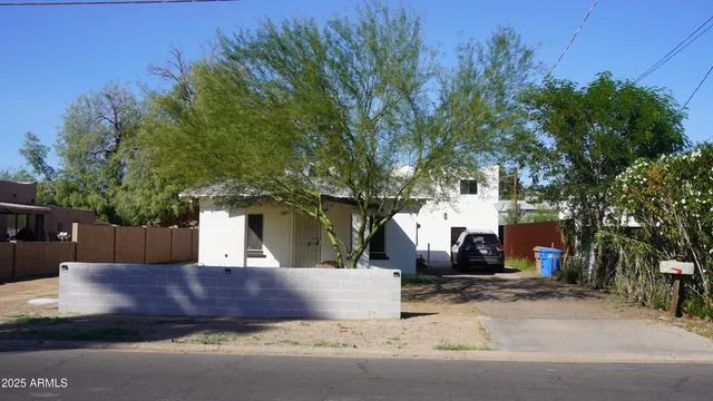 $2,850 | 1044 East Whitton Avenue, Unit FRONT, Phoenix, AZ 85014