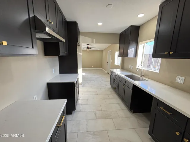 $2,850 | 1044 East Whitton Avenue, Unit FRONT, Phoenix, AZ 85014