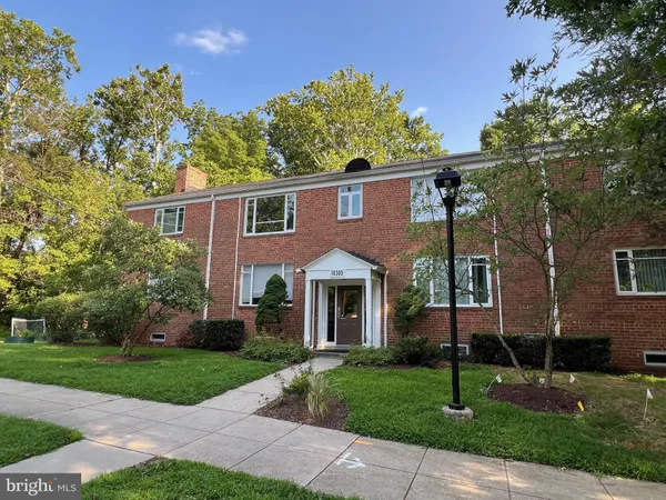 $290,000 | 10305 Montrose Avenue, Unit M101, Bethesda, MD 20814