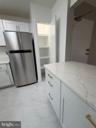 $290,000 | 10305 Montrose Avenue, Unit M101, Bethesda, MD 20814