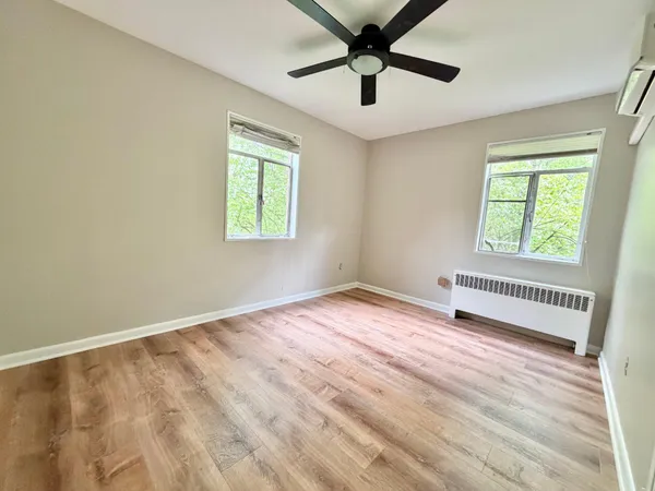 $290,000 | 10305 Montrose Avenue, Unit M101, Bethesda, MD 20814