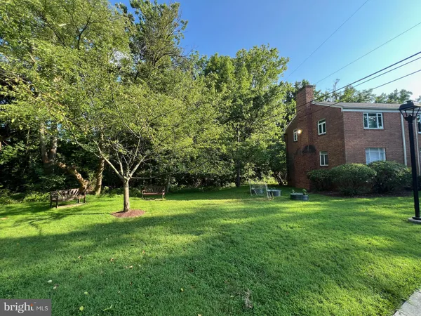 $290,000 | 10305 Montrose Avenue, Unit M101, Bethesda, MD 20814
