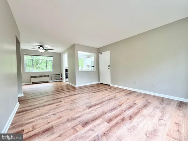 $290,000 | 10305 Montrose Avenue, Unit M101, Bethesda, MD 20814