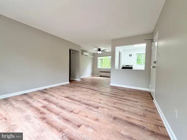 $290,000 | 10305 Montrose Avenue, Unit M101, Bethesda, MD 20814