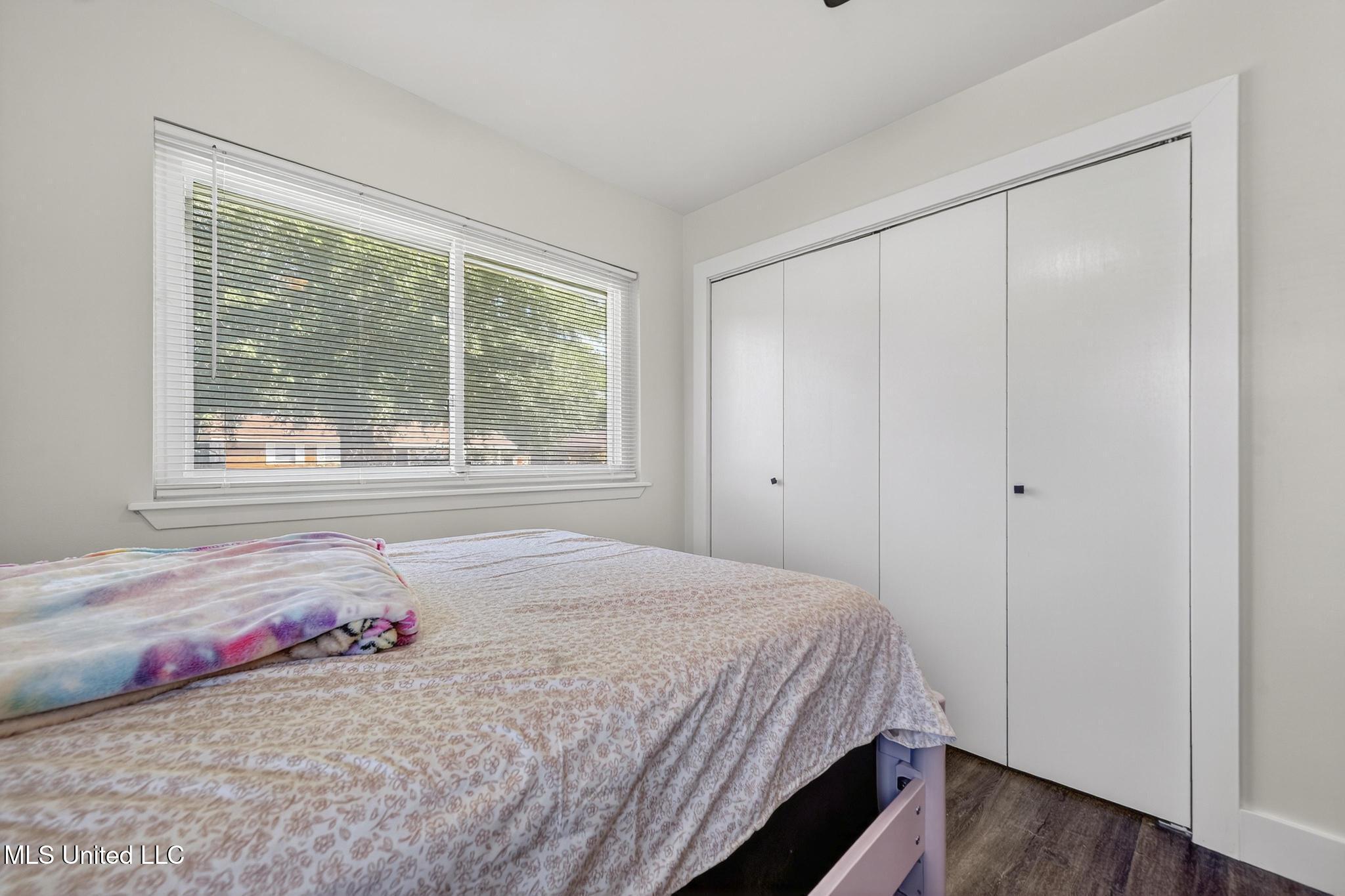 100 Hunter Drive Ocean Springs, MS 39564 - Photo 18 of 67 019