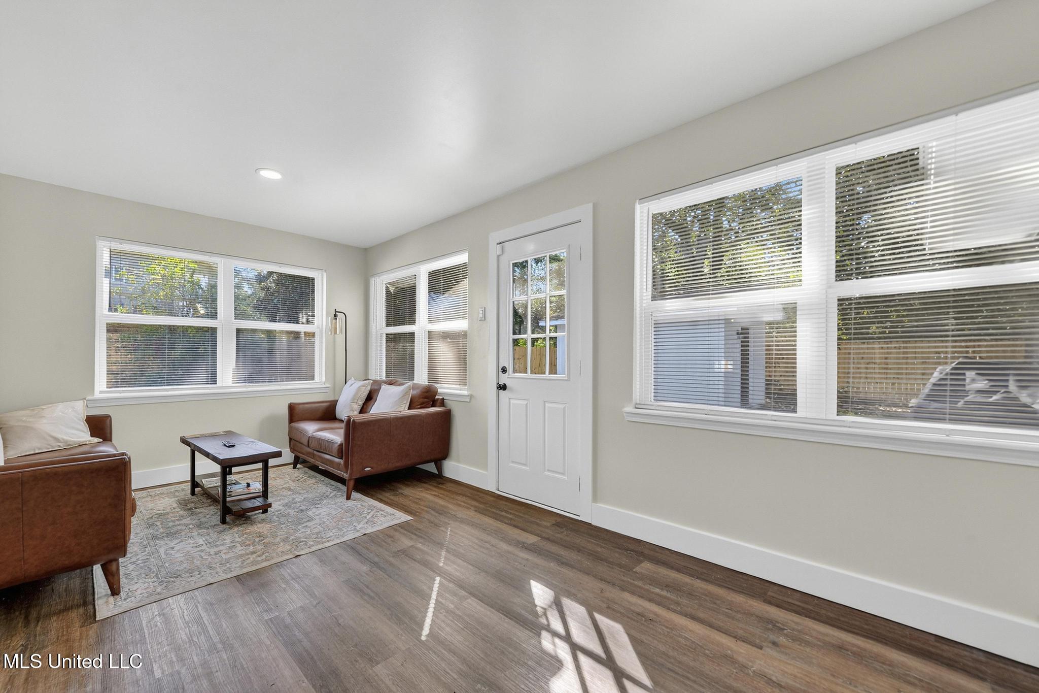 100 Hunter Drive Ocean Springs, MS 39564 - Photo 22 of 67 023