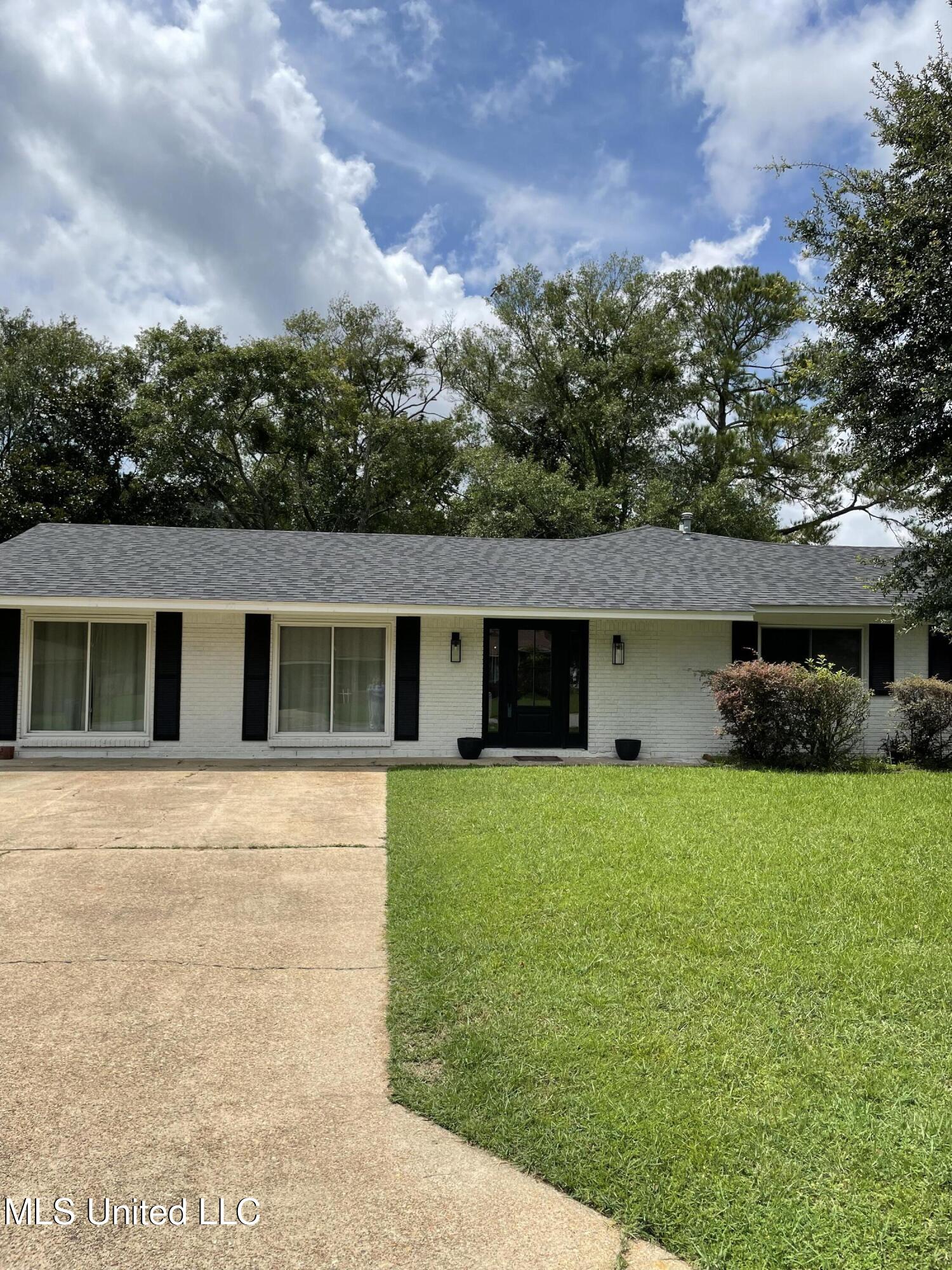 100 Hunter Drive Ocean Springs, MS 39564 - Photo 27 of 67 IMG_0191