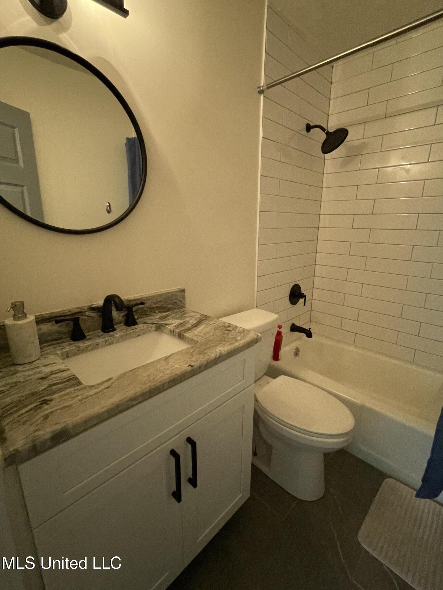 100 Hunter Drive Ocean Springs, MS 39564 - Photo 42 of 67 IMG_0170