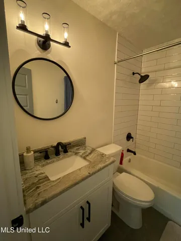 $349,900 | 100 Hunter Drive, Ocean Springs, MS 39564