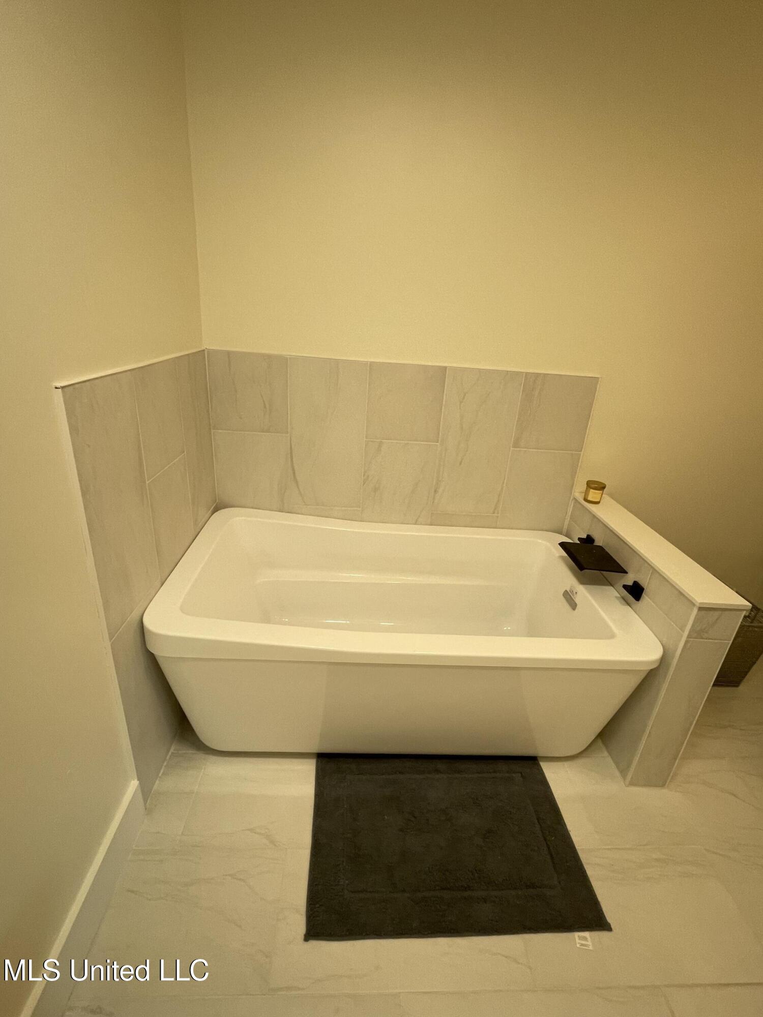 100 Hunter Drive Ocean Springs, MS 39564 - Photo 50 of 67 IMG_0178