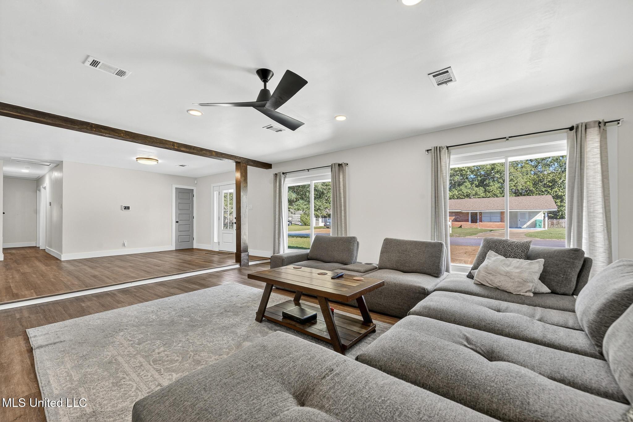 100 Hunter Drive Ocean Springs, MS 39564 - Photo 6 of 67 007