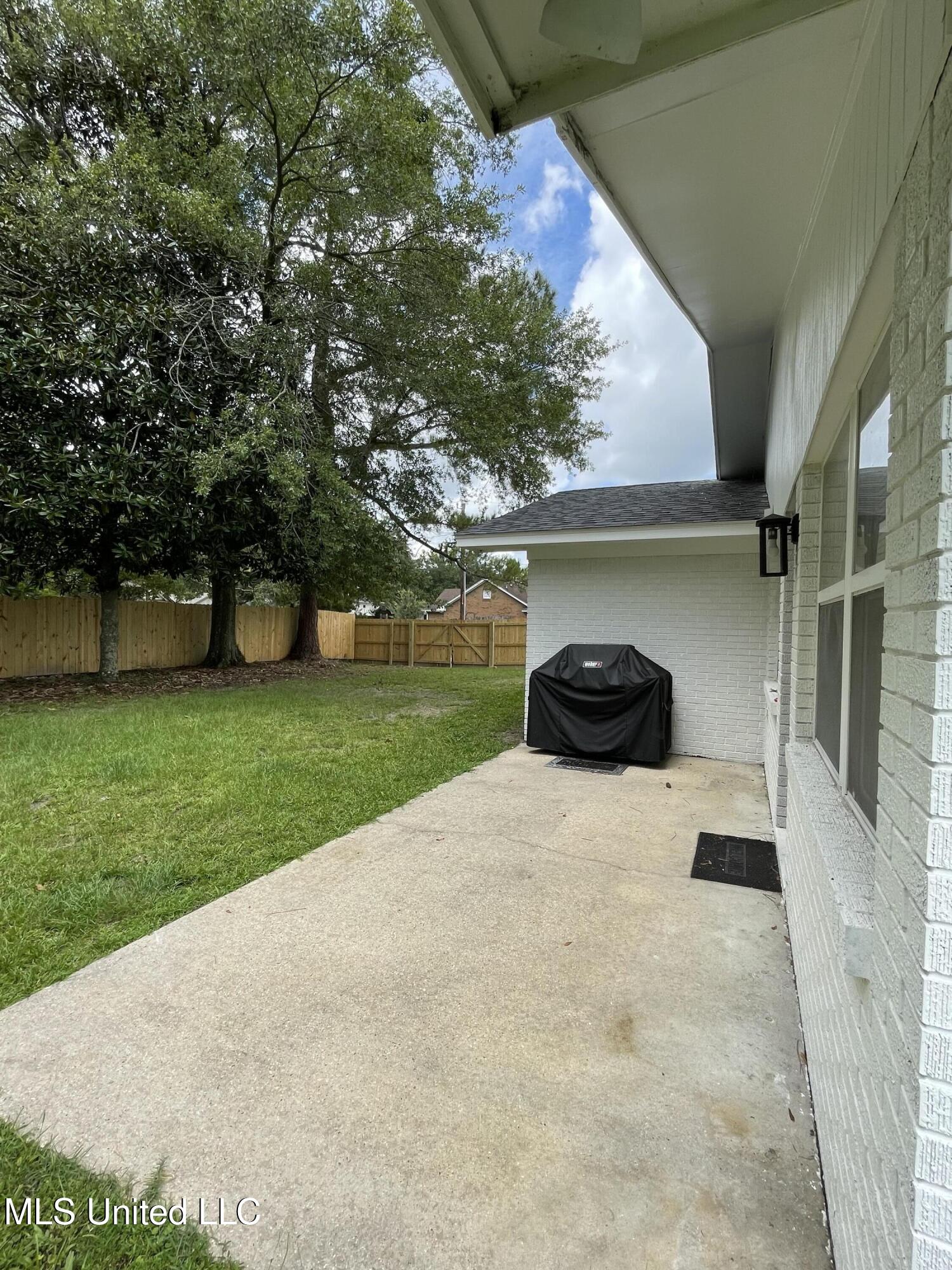 100 Hunter Drive Ocean Springs, MS 39564 - Photo 62 of 67 IMG_0157