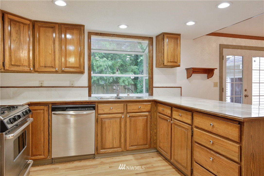 16405 28th Drive Southeast Bothell, WA 98012 - Photo 8 of 23