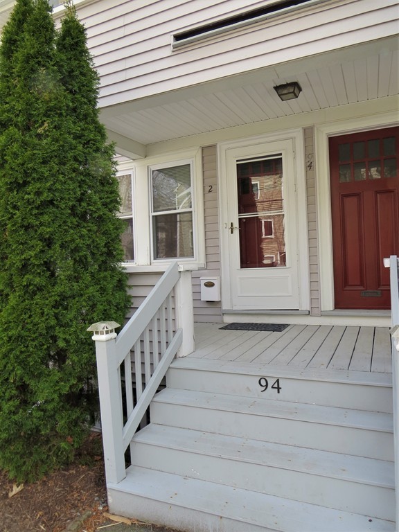 94 Overland Road, Unit 2 Waltham, MA 02451 - Photo 2 of 15 Gallery Image 2