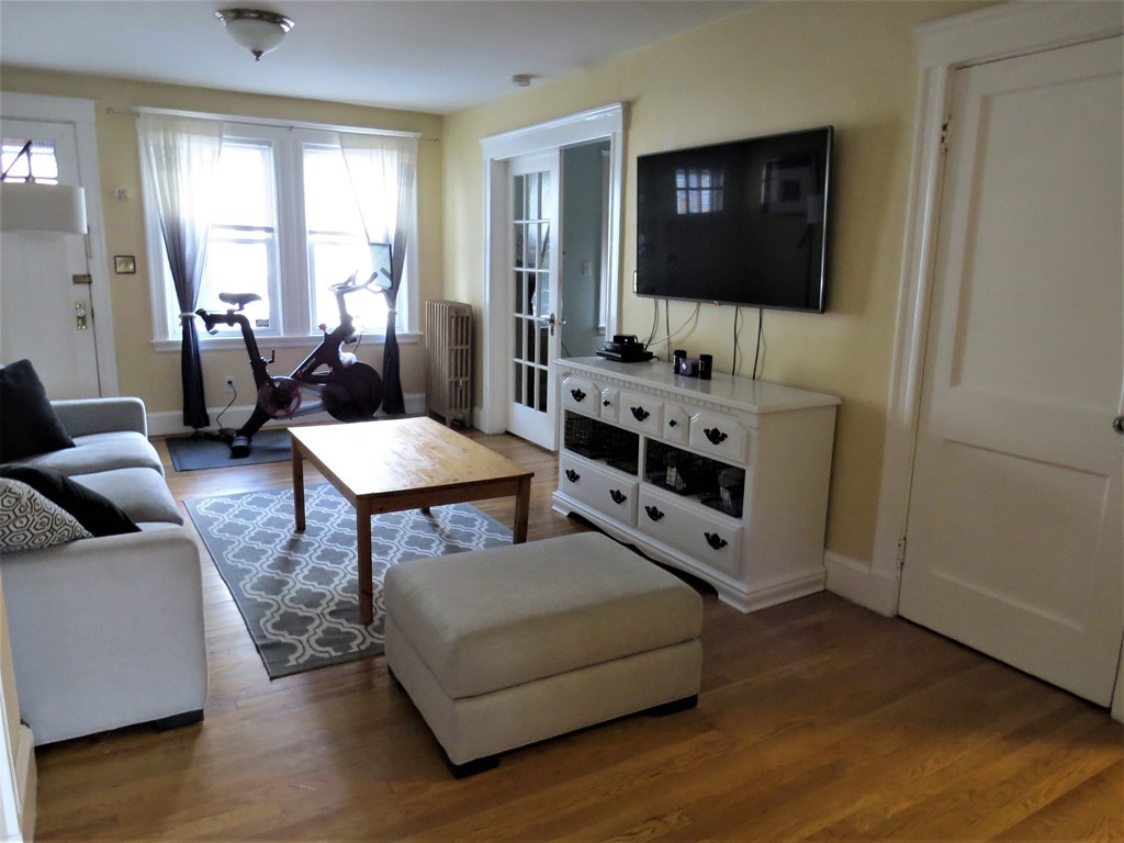 94 Overland Road, Unit 2 Waltham, MA 02451 - Photo 4 of 15 Gallery Image 4