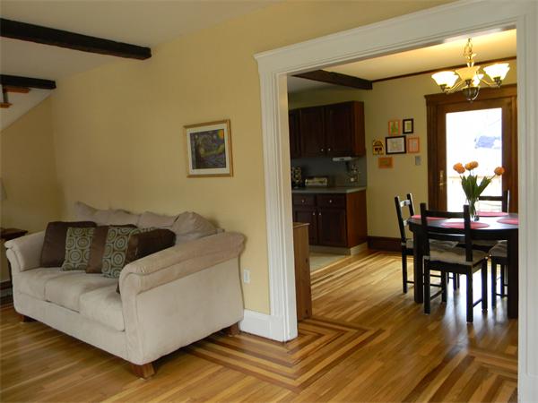 40 Longwood Road Reading, MA 01867 - Photo 5 of 11 Gallery Image 5