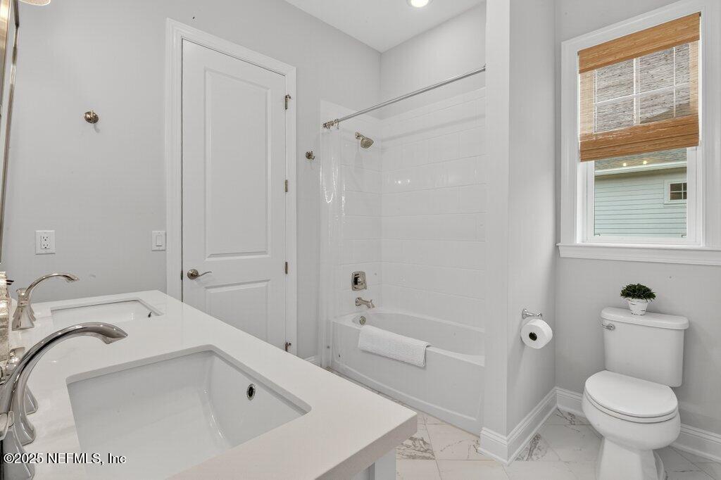208 Fells Cove St. Johns, FL 32259 - Photo 66 of 100 Bathroom