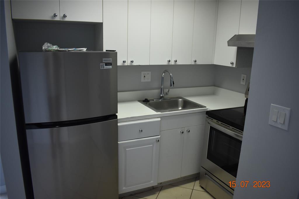 3051 Southwest 27th Avenue, Unit 204 Miami, FL 33133 - Photo 2 of 24