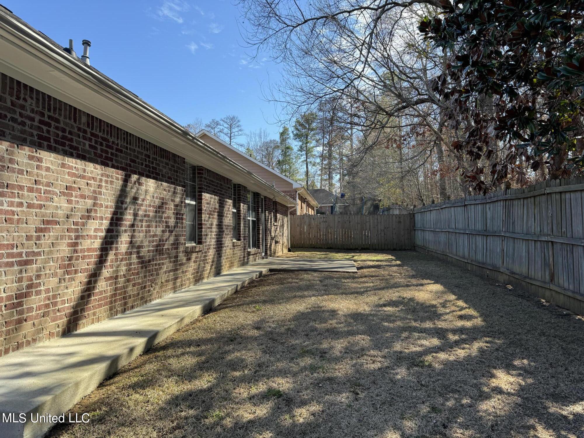 719 Lansdowne Lane Ridgeland, MS 39157 - Photo 5 of 22 IMG_1385