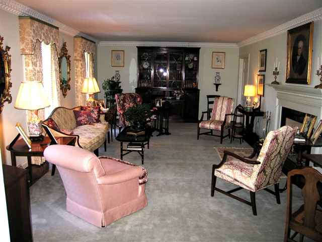 210 Rockingham Road Greenville, SC 29607 - Photo 3 of 23
