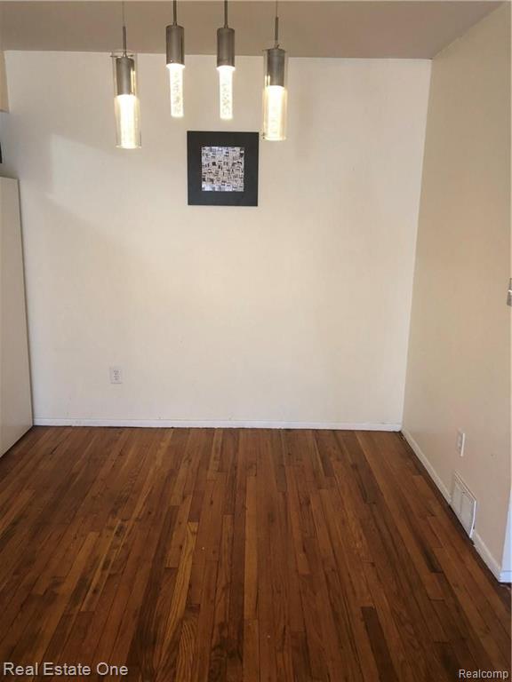 25551 Lahser Road Southfield, MI 48033 - Photo 6 of 24