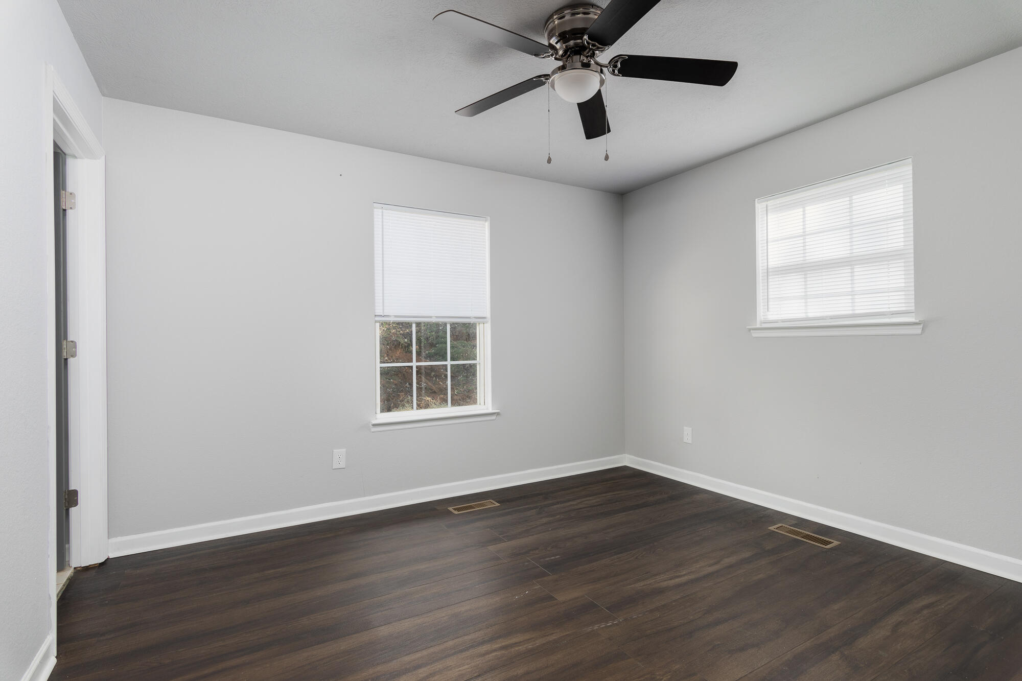 4658 Slygo Road Trenton, GA 30752 - Photo 15 of 33 20230307_4658SlygoRd__HoltWebb_0021_enfu