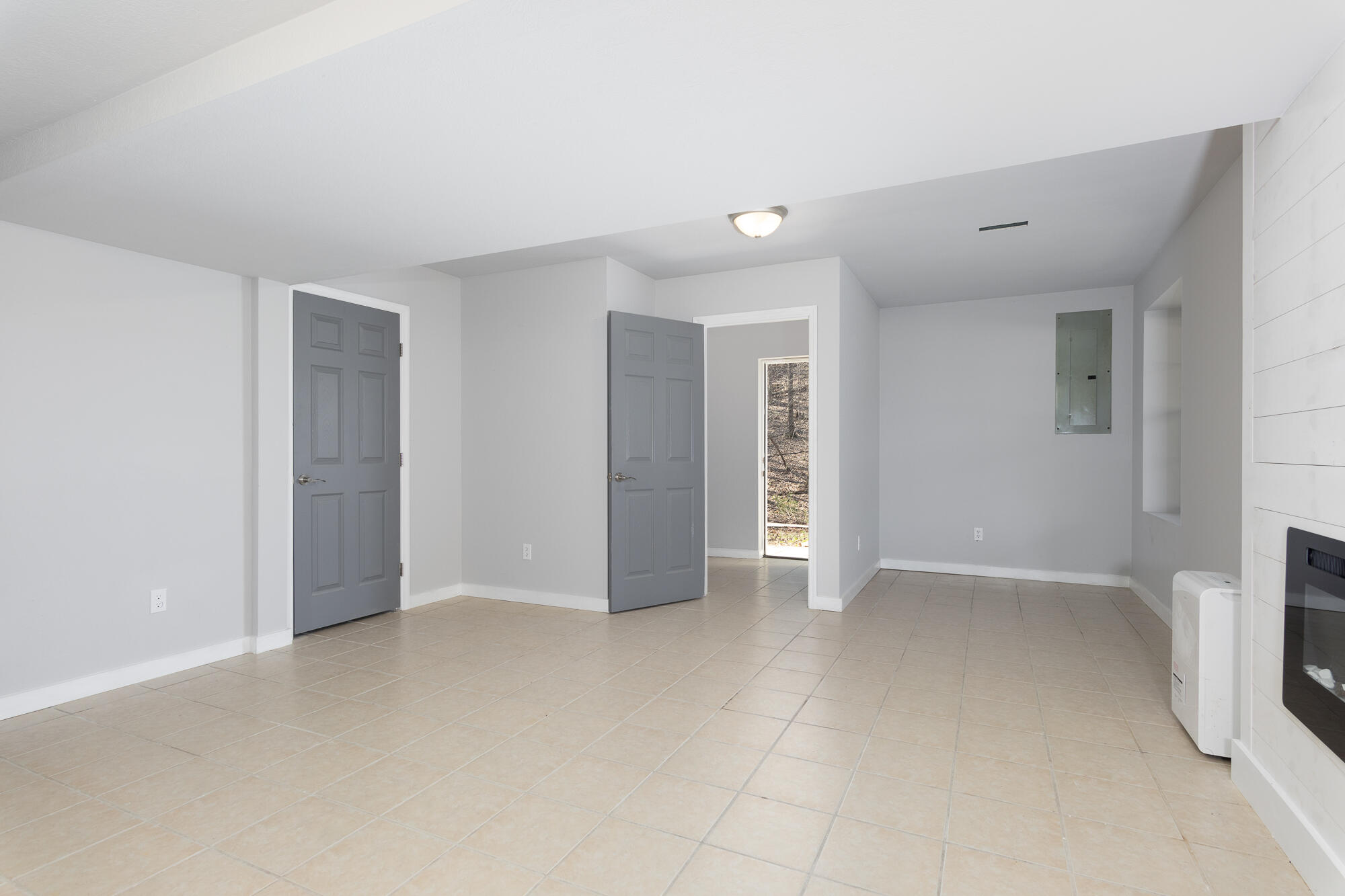4658 Slygo Road Trenton, GA 30752 - Photo 25 of 33 20230307_4658SlygoRd__HoltWebb_0160-Edit