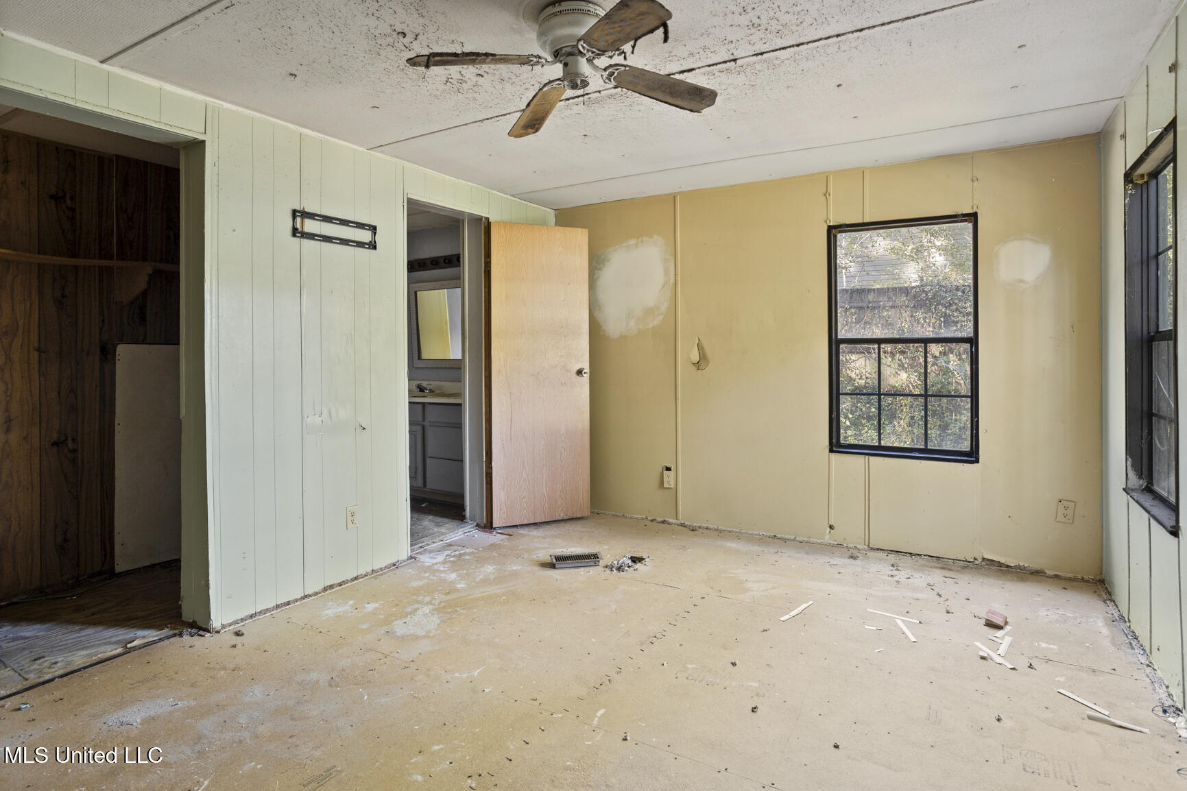 141 Fox Run Drive Raymond, MS 39154 - Photo 12 of 17 141 Fox Run Dr-13