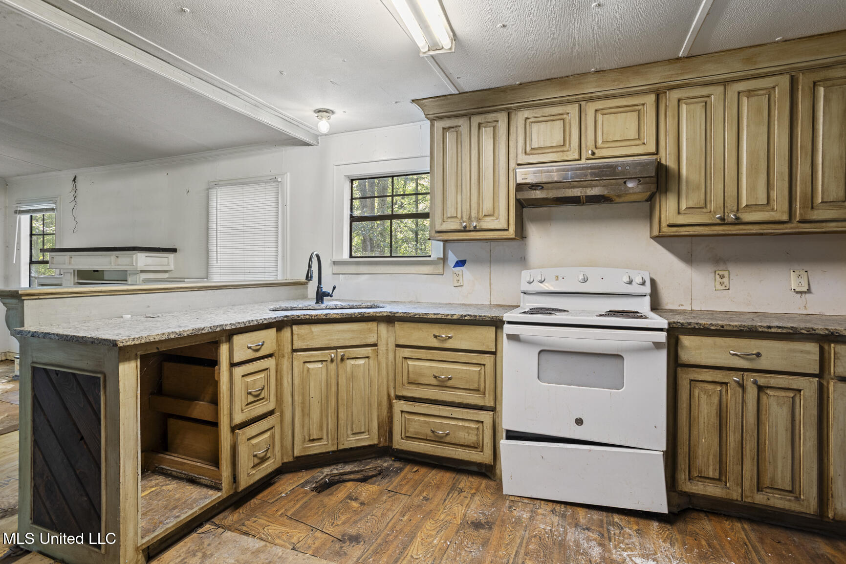 141 Fox Run Drive Raymond, MS 39154 - Photo 10 of 17 141 Fox Run Dr-10