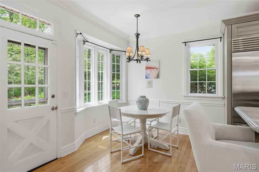 1721 Kenmont Road Ladue, MO 63124 - Photo 17 of 46