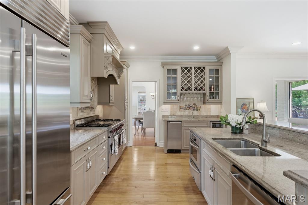 1721 Kenmont Road Ladue, MO 63124 - Photo 18 of 46