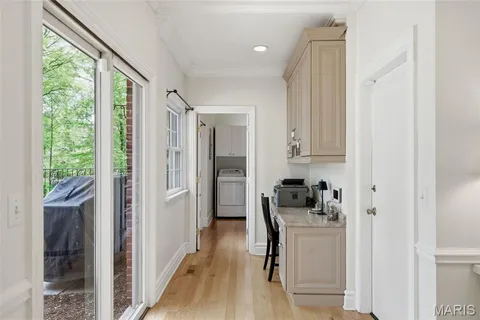 $1,299,000 | 1721 Kenmont Road, Ladue, MO 63124