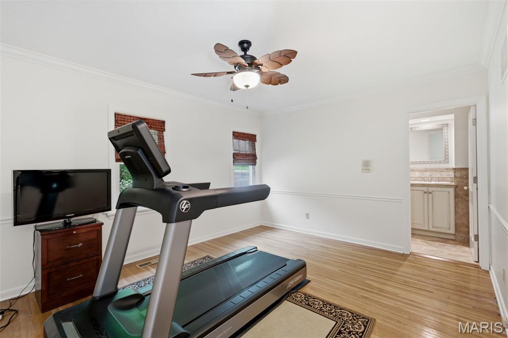 1721 Kenmont Road Ladue, MO 63124 - Photo 27 of 46