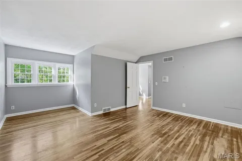$1,299,000 | 1721 Kenmont Road, Ladue, MO 63124
