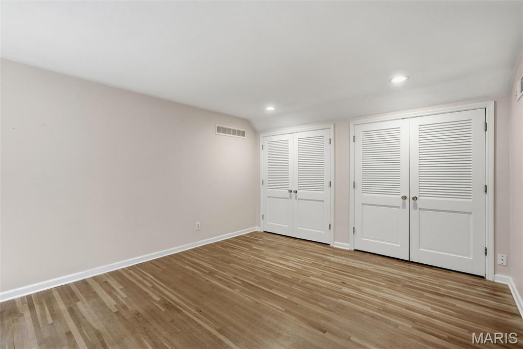 1721 Kenmont Road Ladue, MO 63124 - Photo 33 of 46